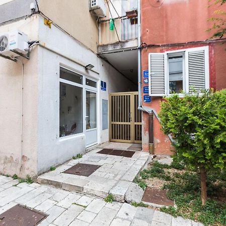 Karla'S Exclusive Central Apartment 자다르 외부 사진